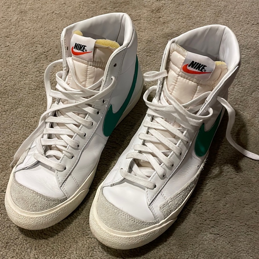 **SOLD****Nike Blazer Mid 77 Lucid Green